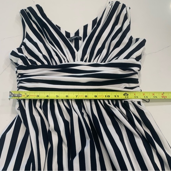 Betsey Johnson Black and White Fit and Flare Midi Dress - Picture 10 of 10